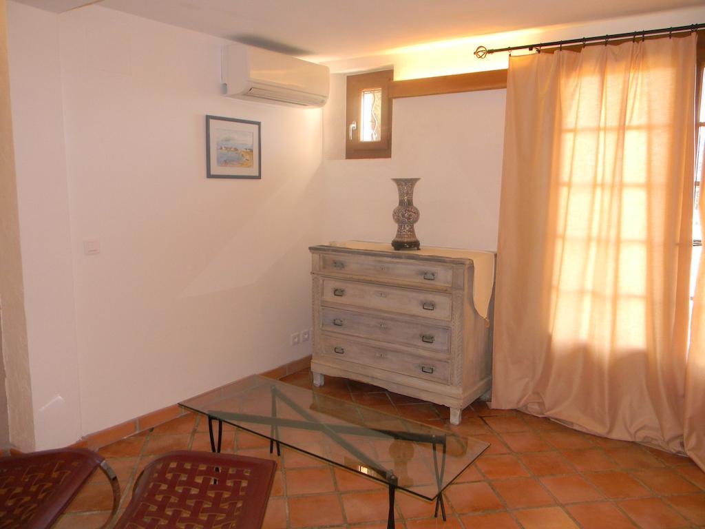 La Bergerie St Antoine Bed & Breakfast Spéracèdes Rom bilde